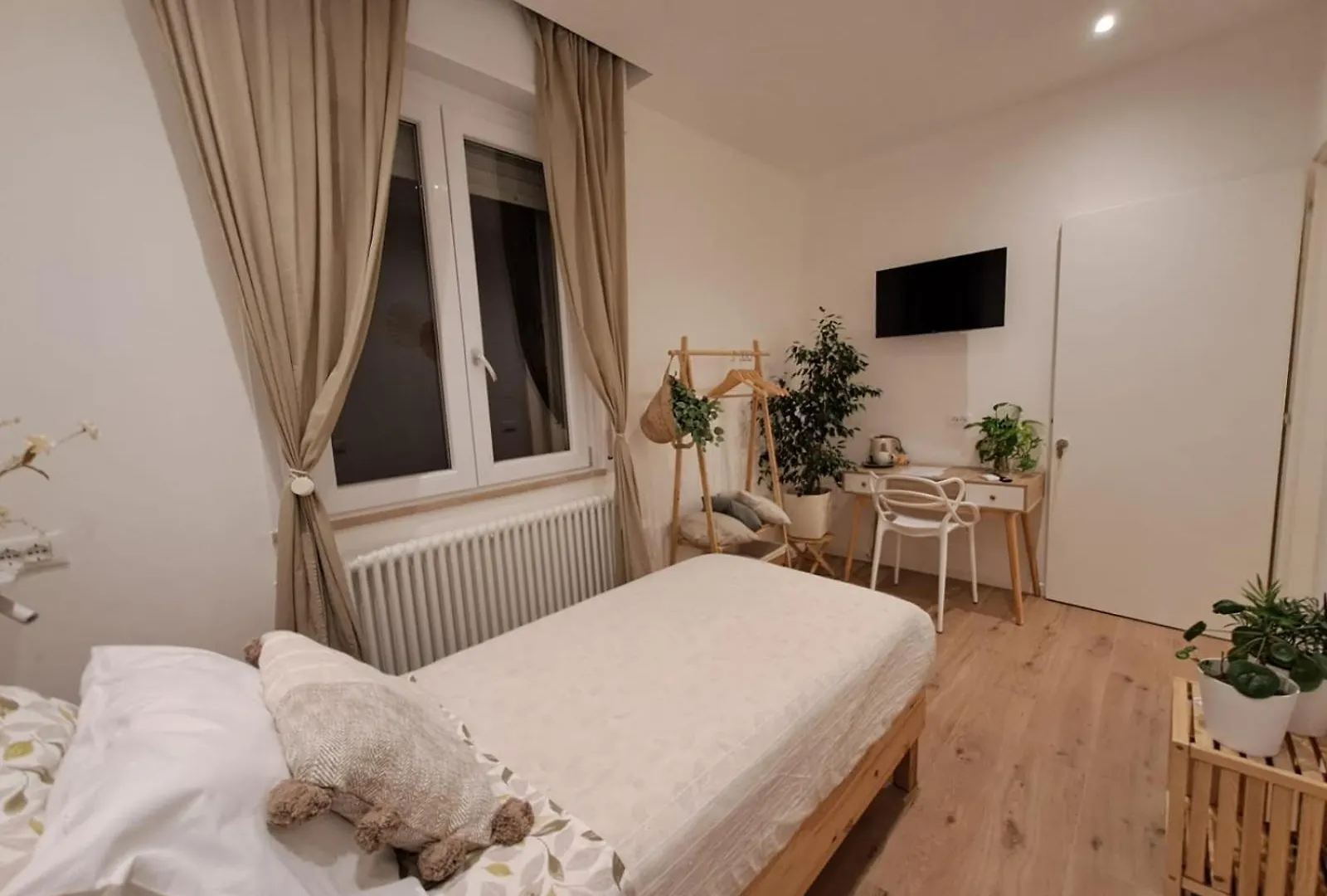 Keizna Rooms Cesena Italy